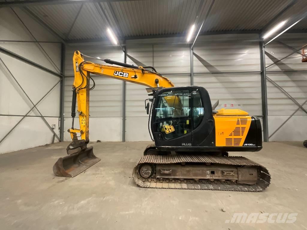JCB JS 130 LC 4F Beltegraver
