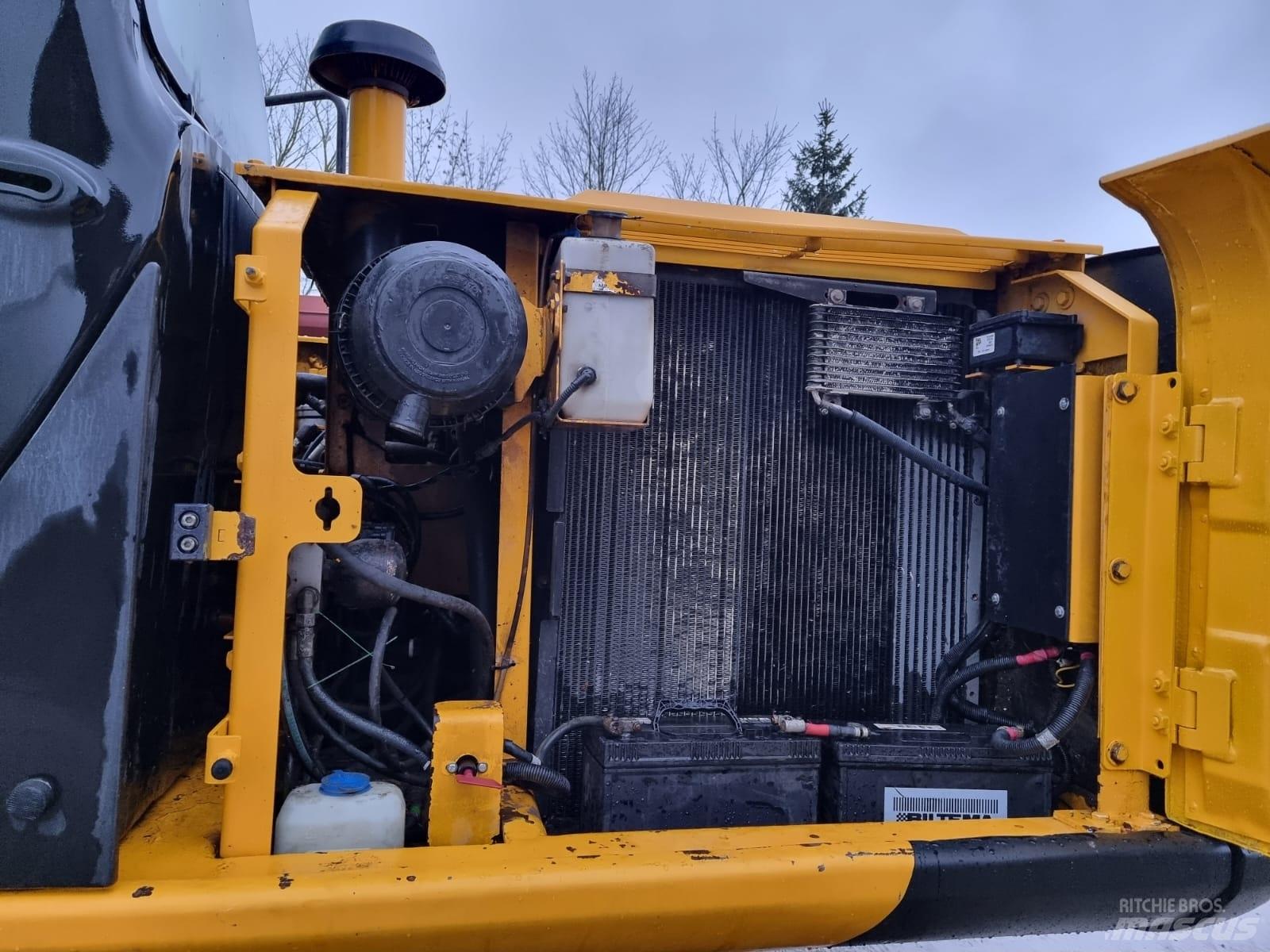 JCB JS 160 LC Beltegraver