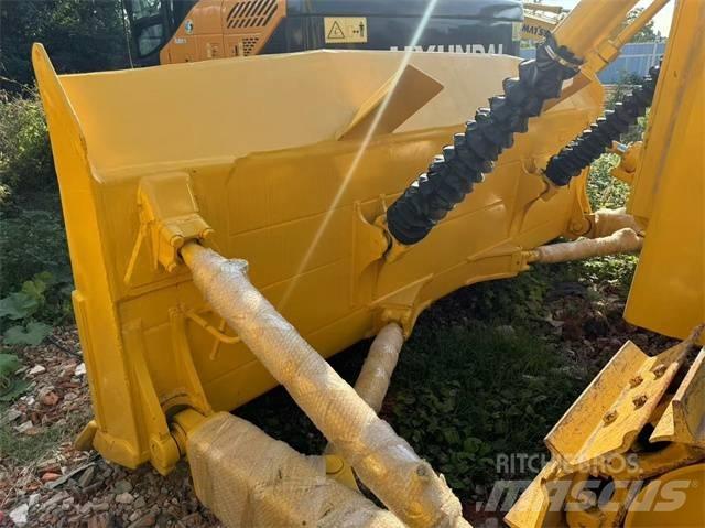 Komatsu D 85 Dozere Beltegående