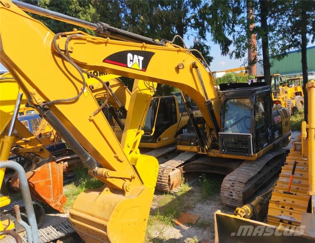 CAT 325C Beltegraver