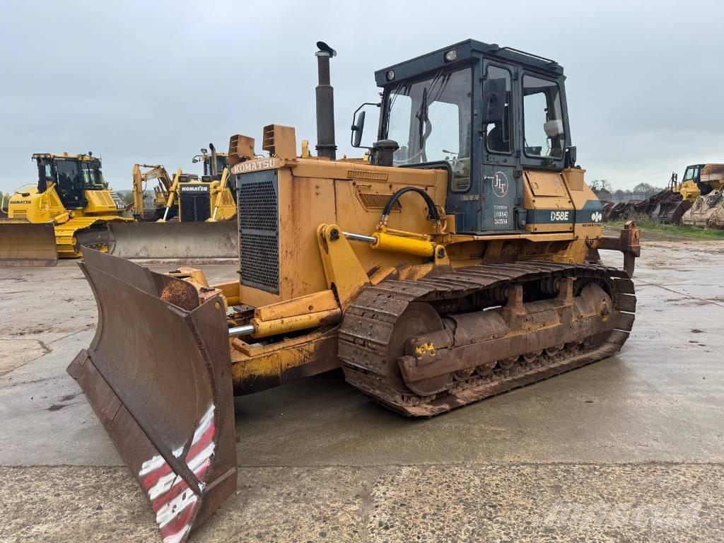 Komatsu D 58 E-1 Dozere Beltegående