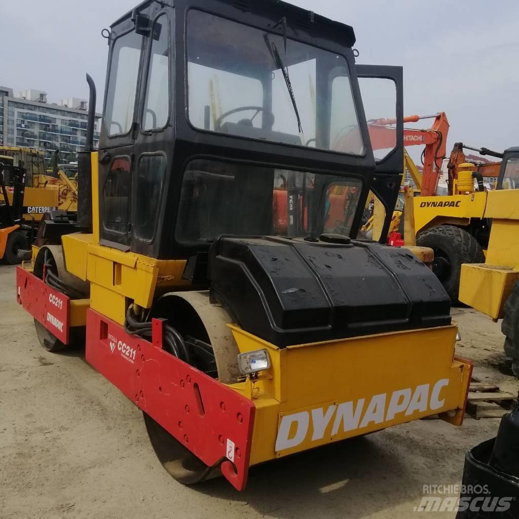 Dynapac CC 211 Tandem Valser