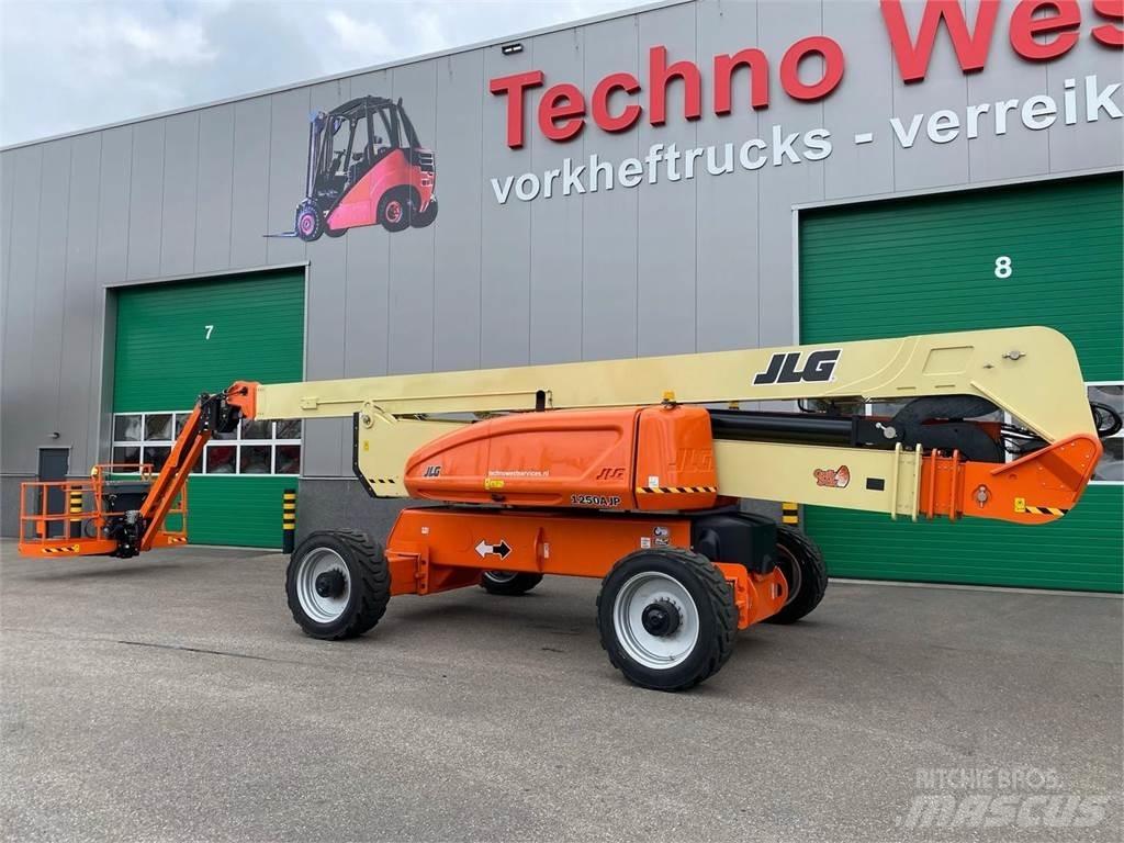 JLG 1250AJP Leddede bomlifter
