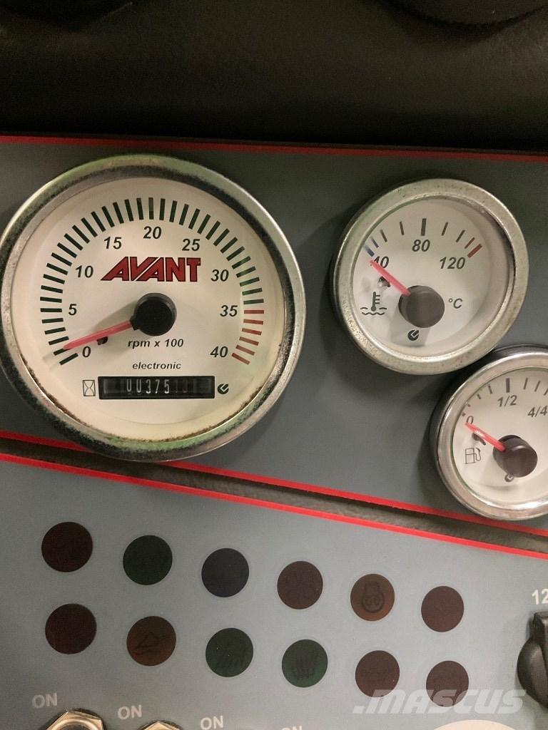 Avant 528 Kompaktlaster