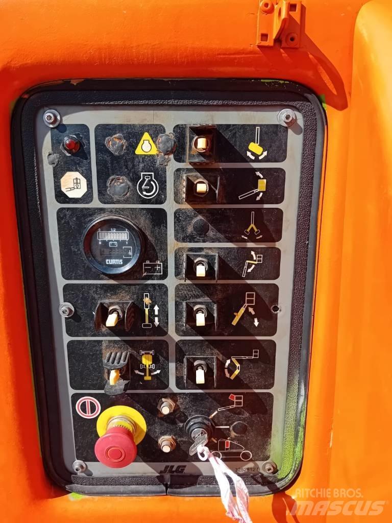 JLG E 450 AJ Leddede bomlifter