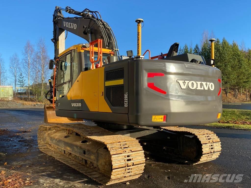 Volvo EC 220 E Beltegraver