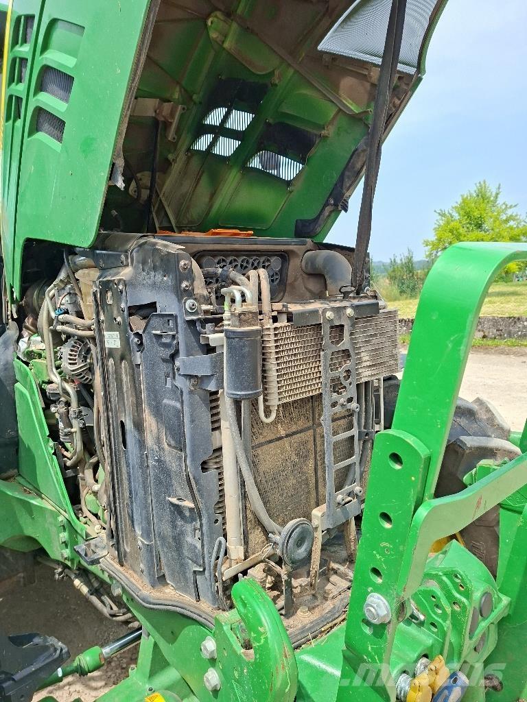 John Deere 6110M Traktorer