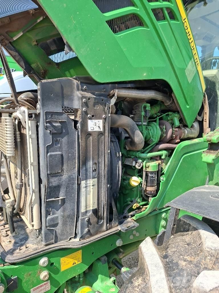 John Deere 6110M Traktorer