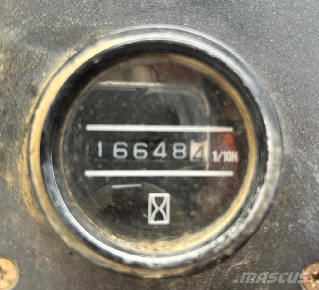 Nissan WF03A35U Diesel Trucker