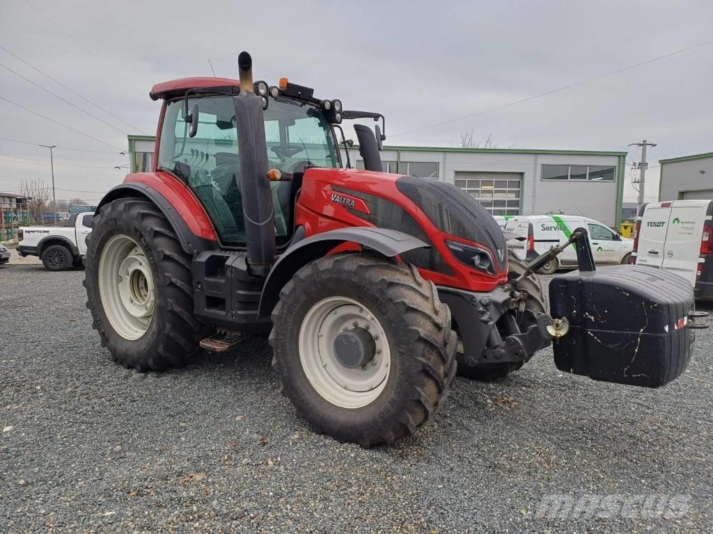 Valtra T 234 Traktorer