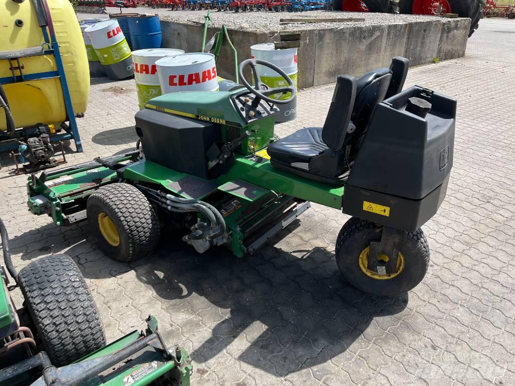 John Deere 2653 Sitteklippere