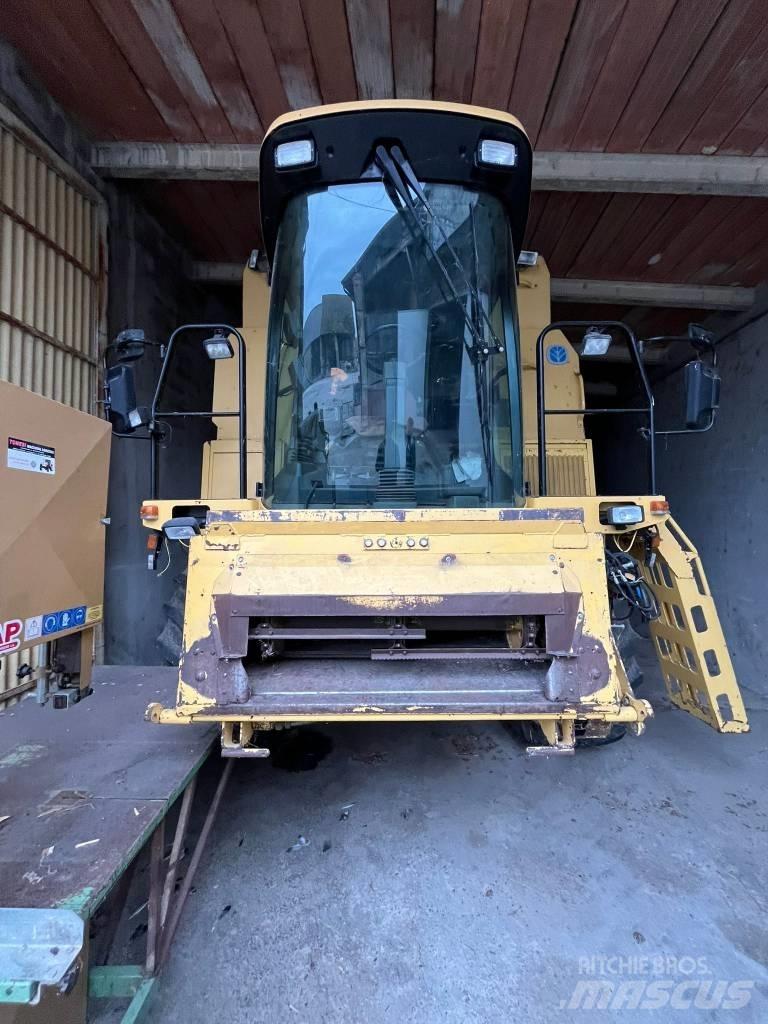New Holland TF 76 Skurtreskere