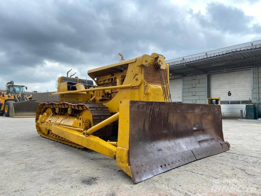 CAT D 8 Dozere Beltegående