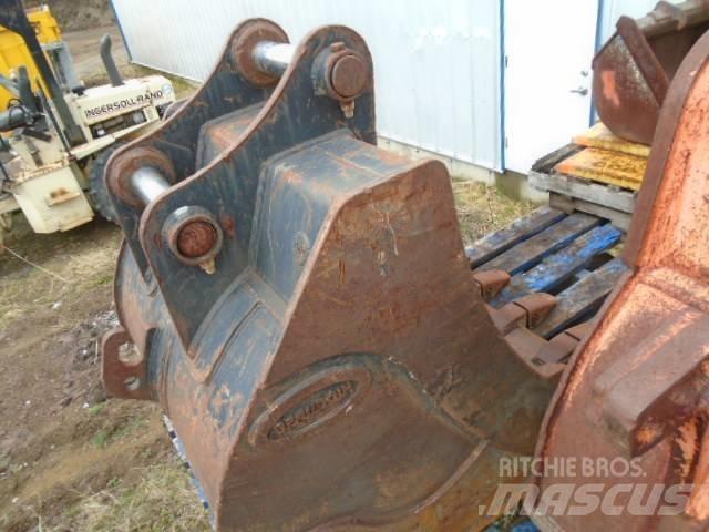 Komatsu PC 200 LC-8 Beltegraver
