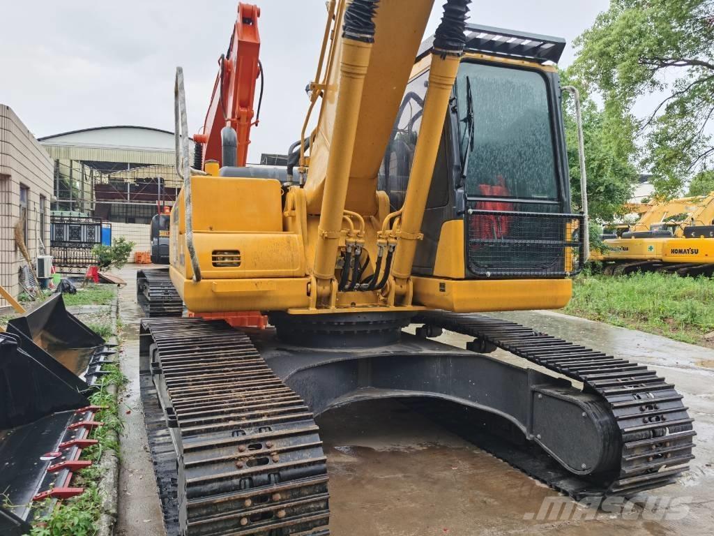 Komatsu PC 220-7 Beltegraver
