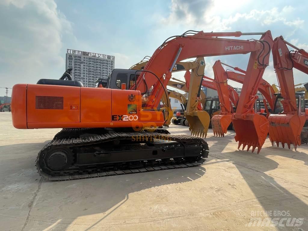 Hitachi EX 200 Beltegraver