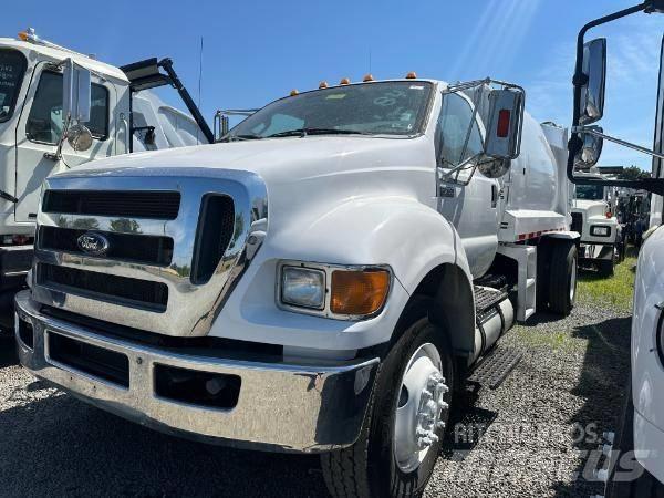Ford F 750 Renovasjonsbil
