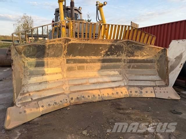 Komatsu D 155 A-3 Dozere Beltegående
