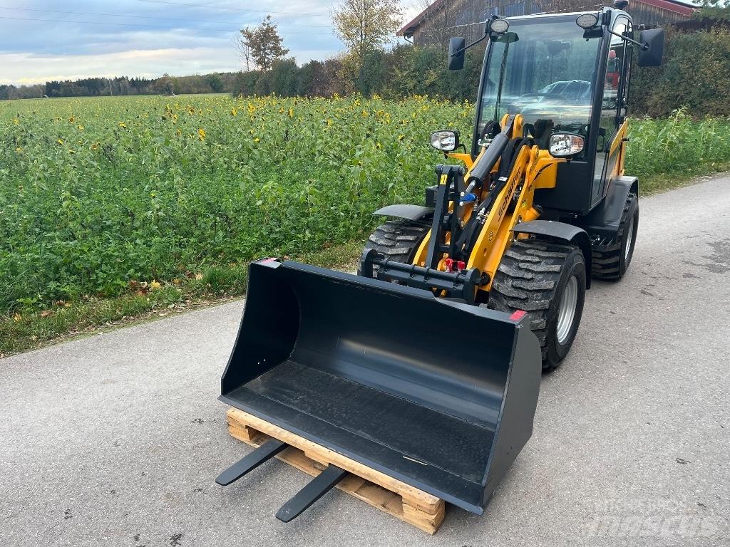 Schäffer 2445S Kompaktlastere