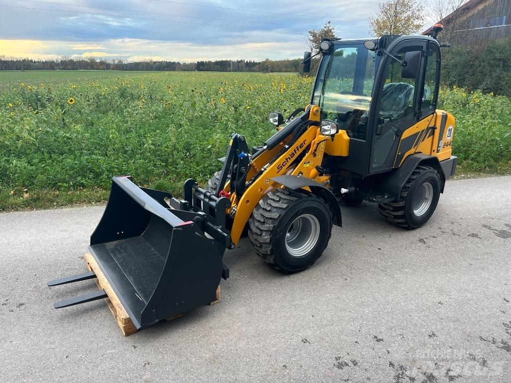 Schäffer 2445S Kompaktlastere