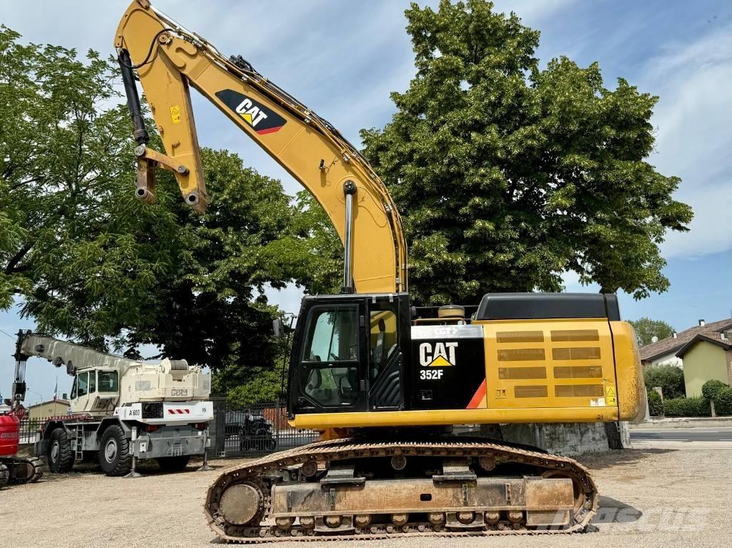 CAT 352 F Beltegraver