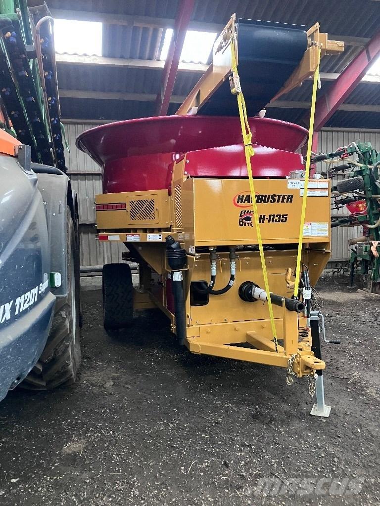 Haybuster H1135 Rundballerivere, -kuttere og -utpakkere