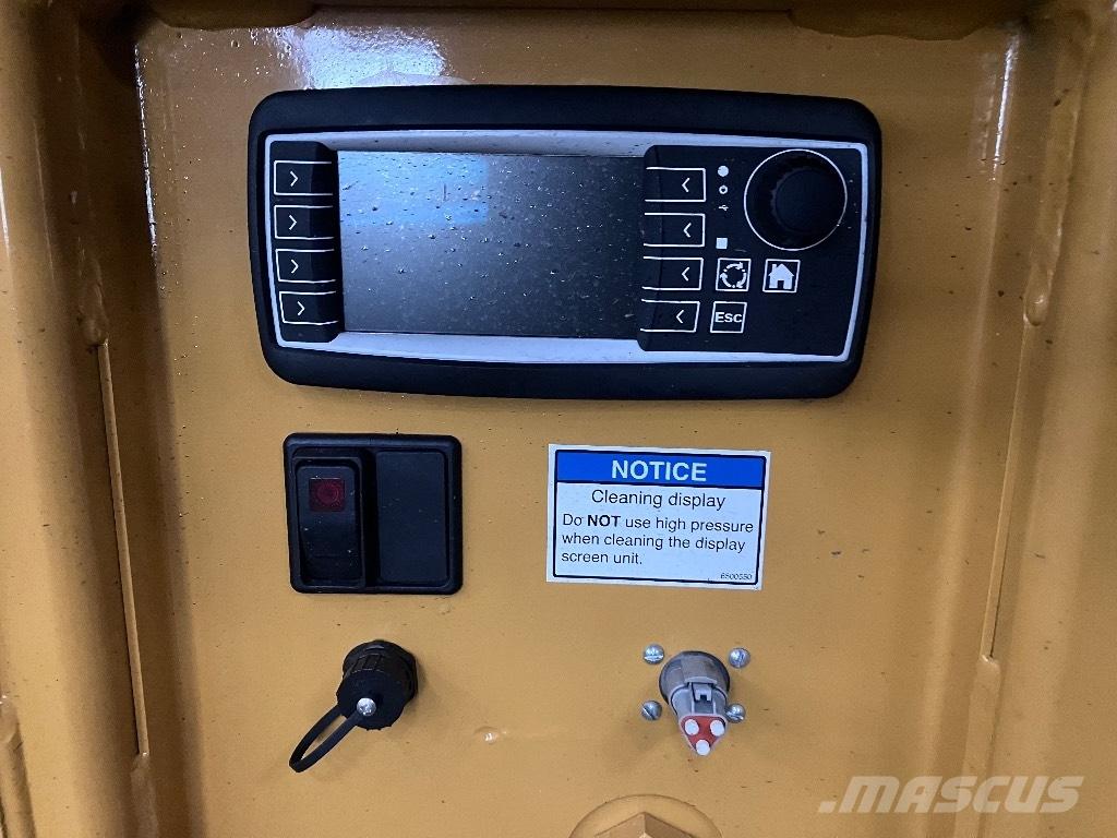 Haybuster H1135 Rundballerivere, -kuttere og -utpakkere
