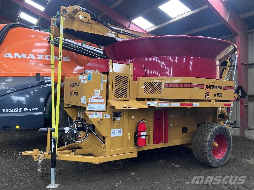 Haybuster H1135 Rundballerivere, -kuttere og -utpakkere