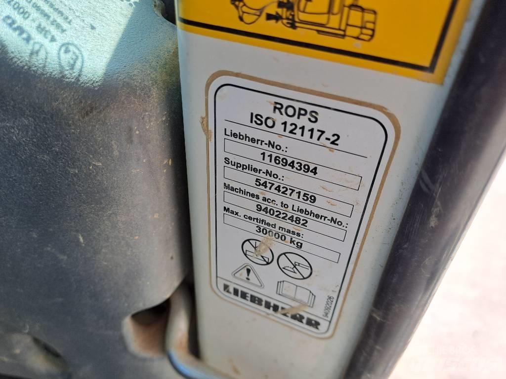Liebherr R922LC Beltegraver