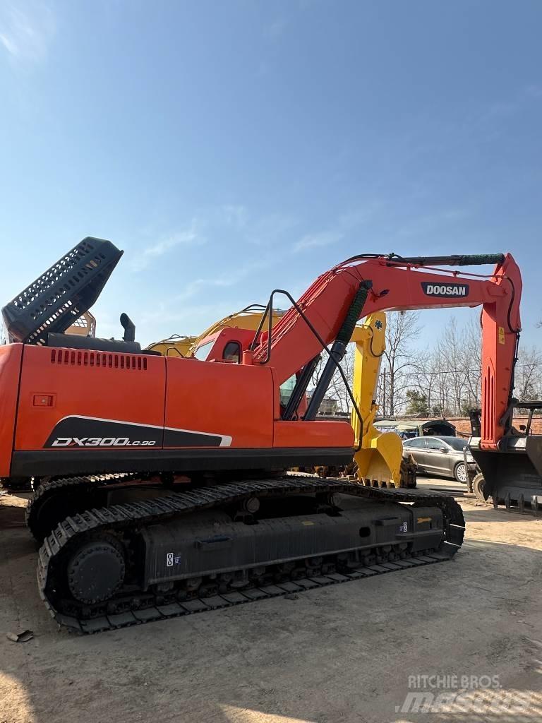 Doosan DX 300 Beltegraver