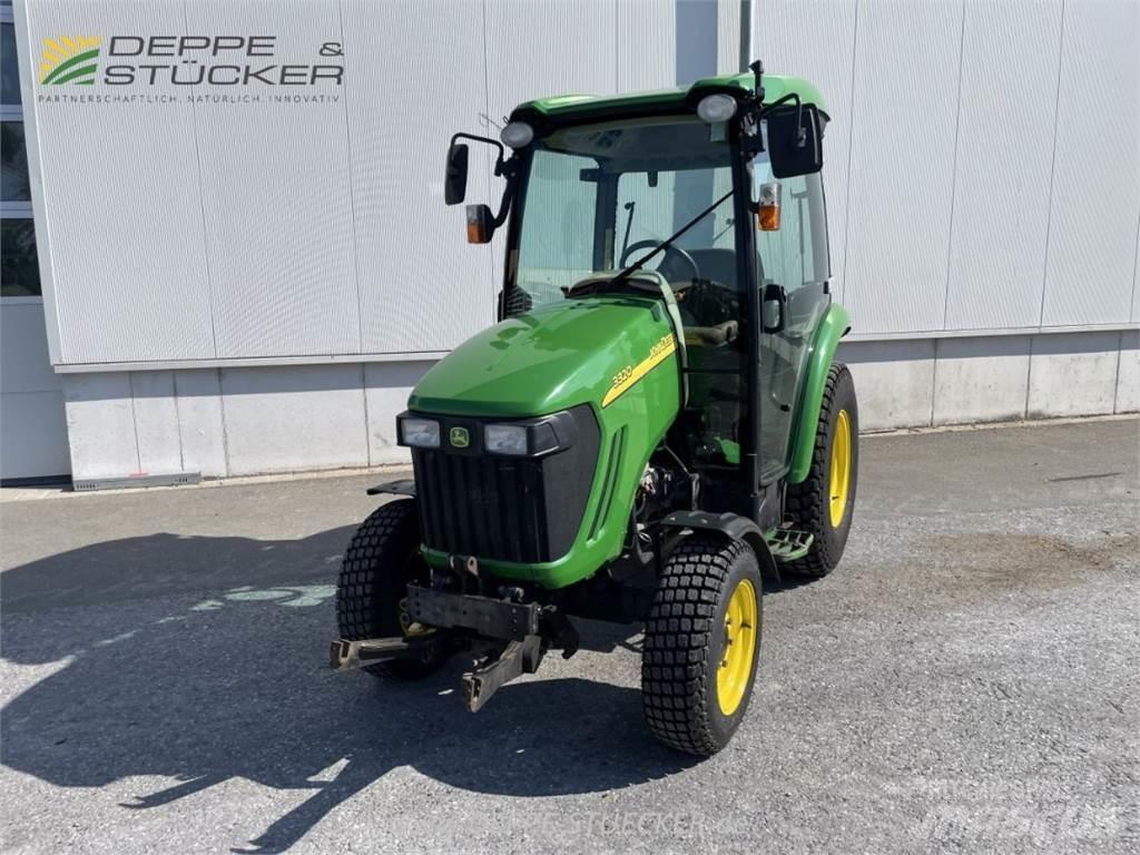John Deere 3320 Kompakttraktorer