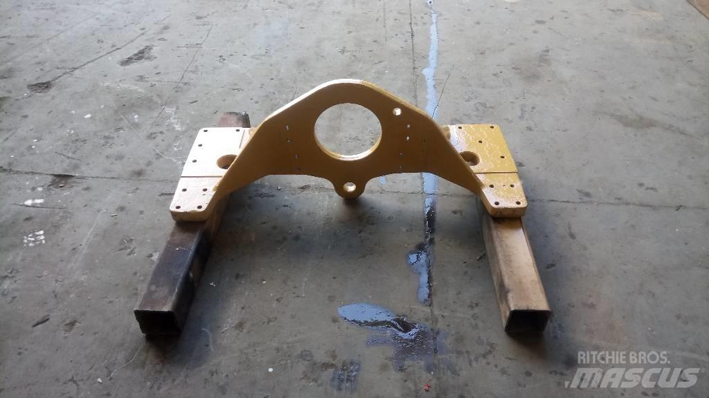 CAT 245 Chassis og understell