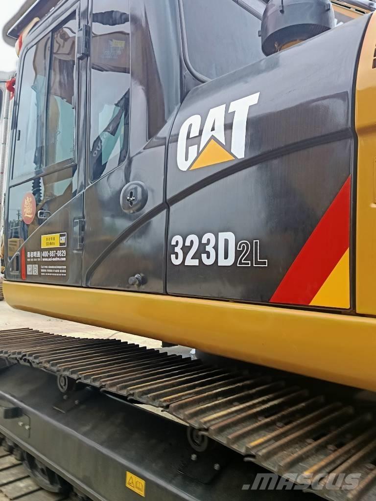 CAT 323 D L Beltegraver
