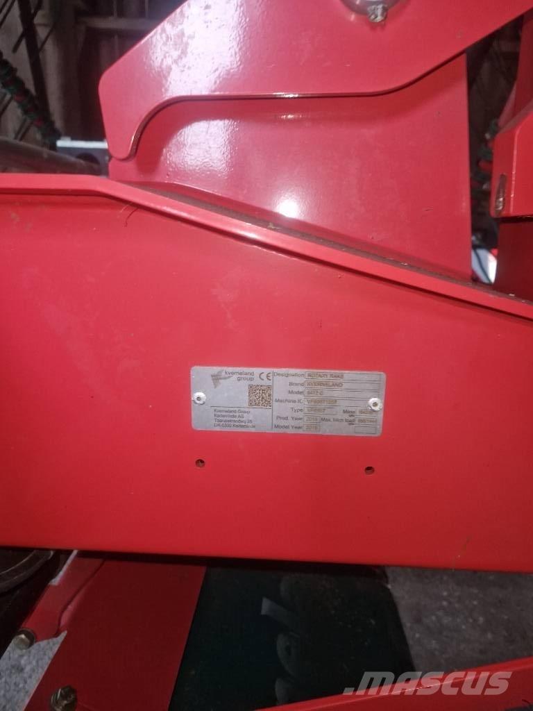 Kverneland 9472C Svanser