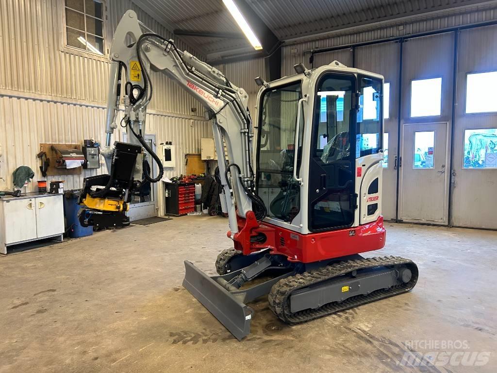 Takeuchi TB325 Minigravere <7t
