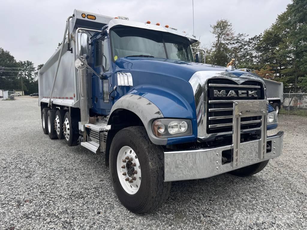 Mack Granite 64FR Tippbil
