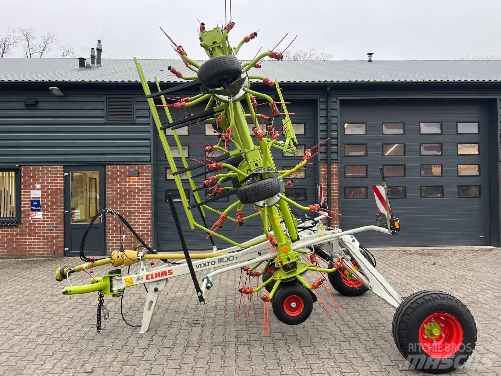 CLAAS Volto 1100 T Raker og høyvendere