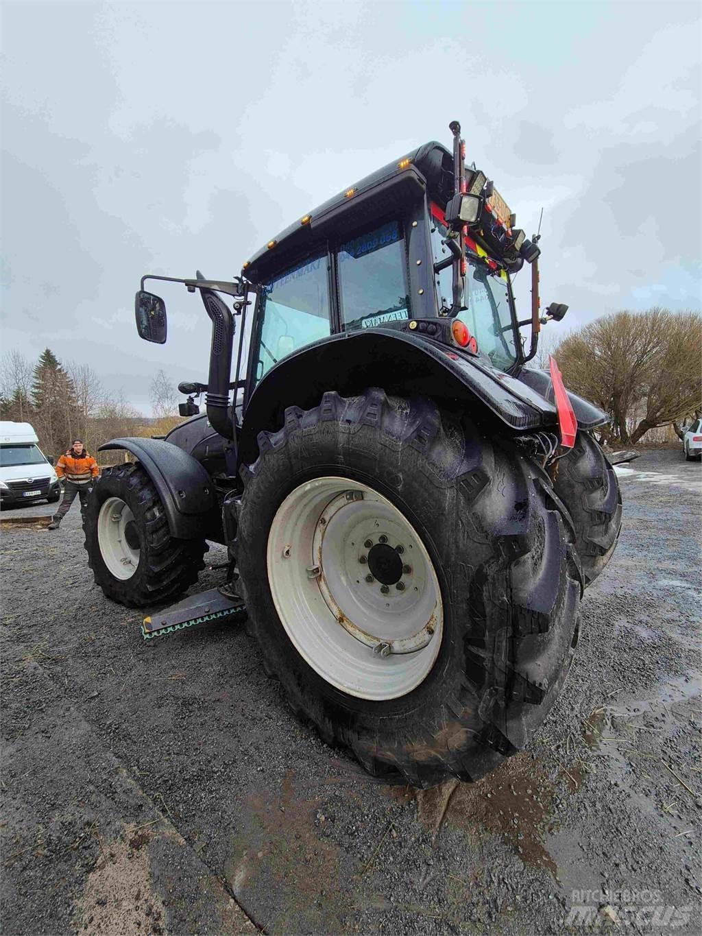 Valtra T191LS Traktorer