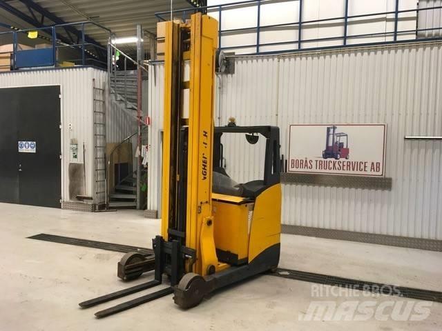 Jungheinrich ETV 325 Skyvemasttruck