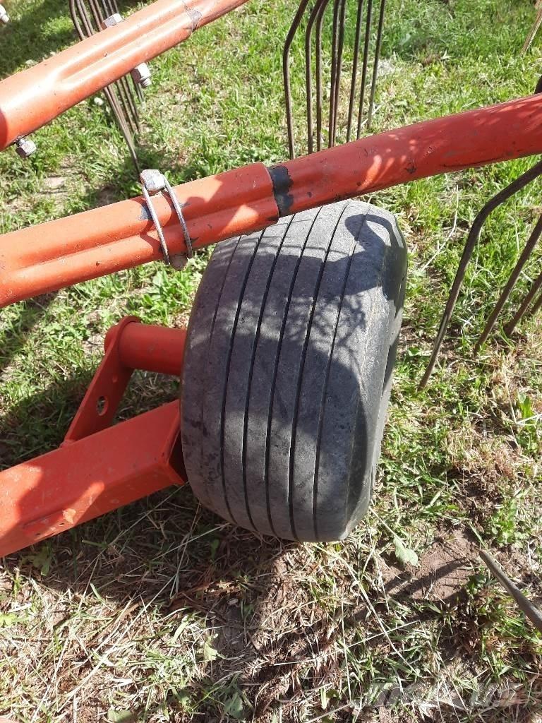 Kuhn GA6632 Svanser