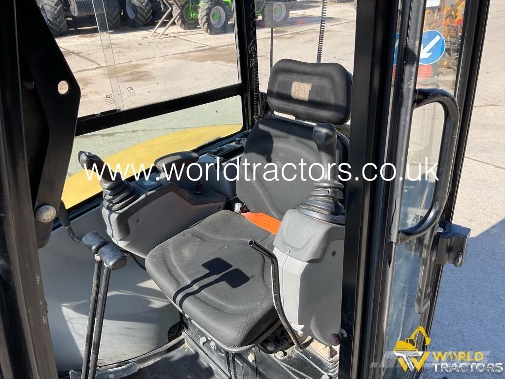 CAT 302.7 D CR Minigravere <7t