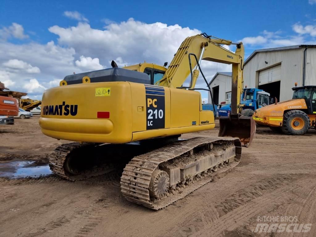 Komatsu PC 210-6 Beltegraver