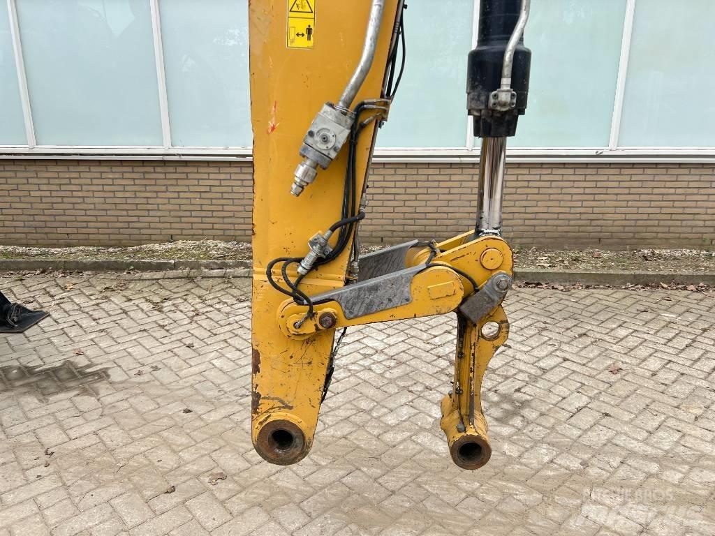 CAT MH3022  2015   CE Gravemaskiner for avfallshåndtering