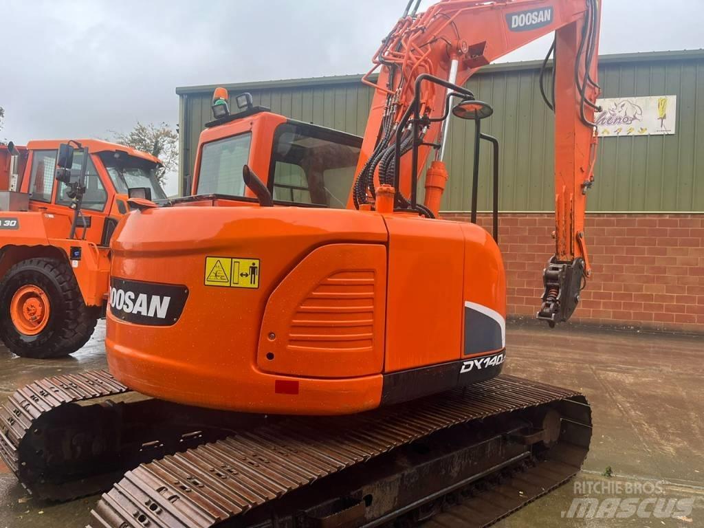  2015 DX140LCR-3 Beltegraver