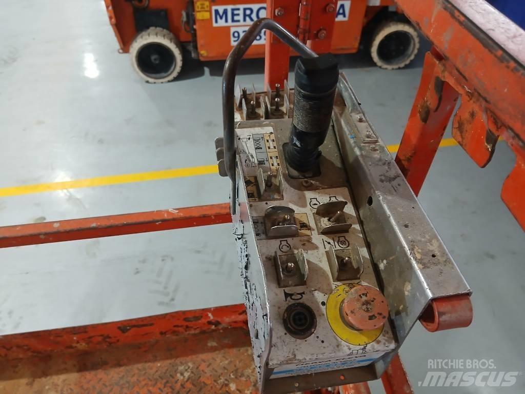 SkyJack SJ 6826 RT Sakselifter