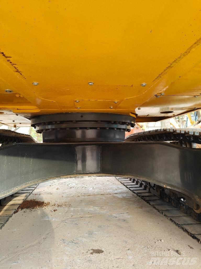 Komatsu PC200 Beltegraver