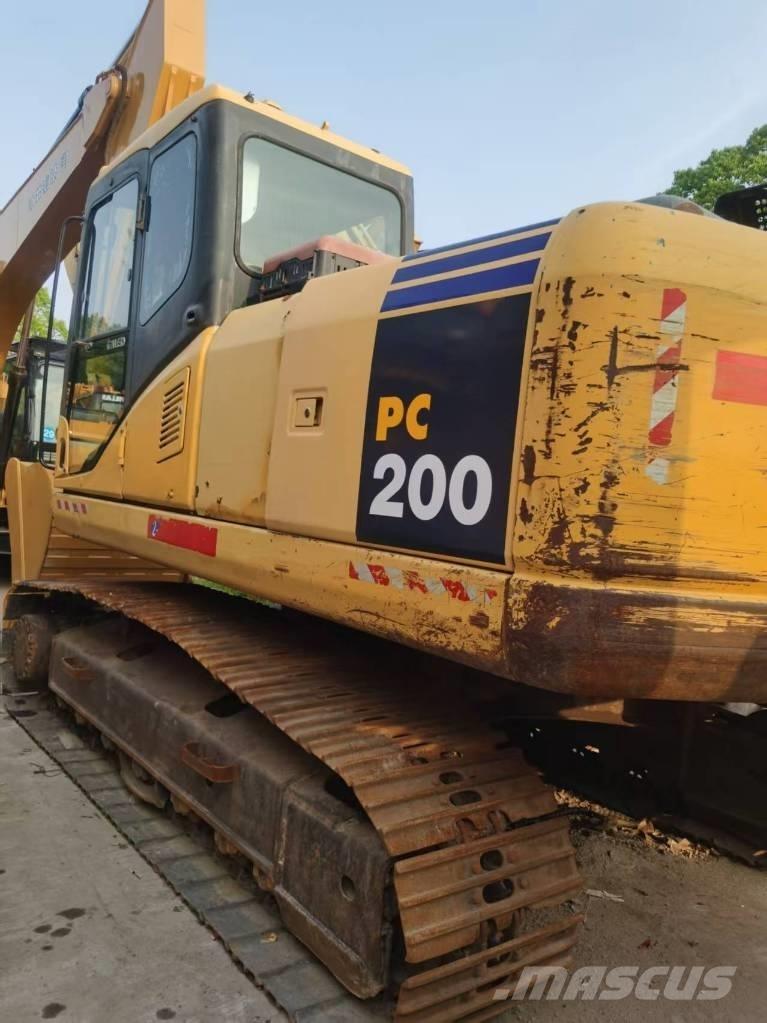 Komatsu PC 200-7 Beltegraver