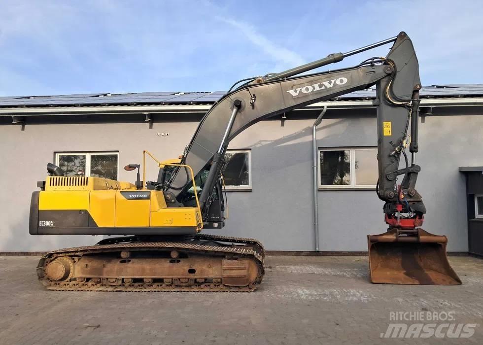 Volvo EC 300 D L Beltegraver