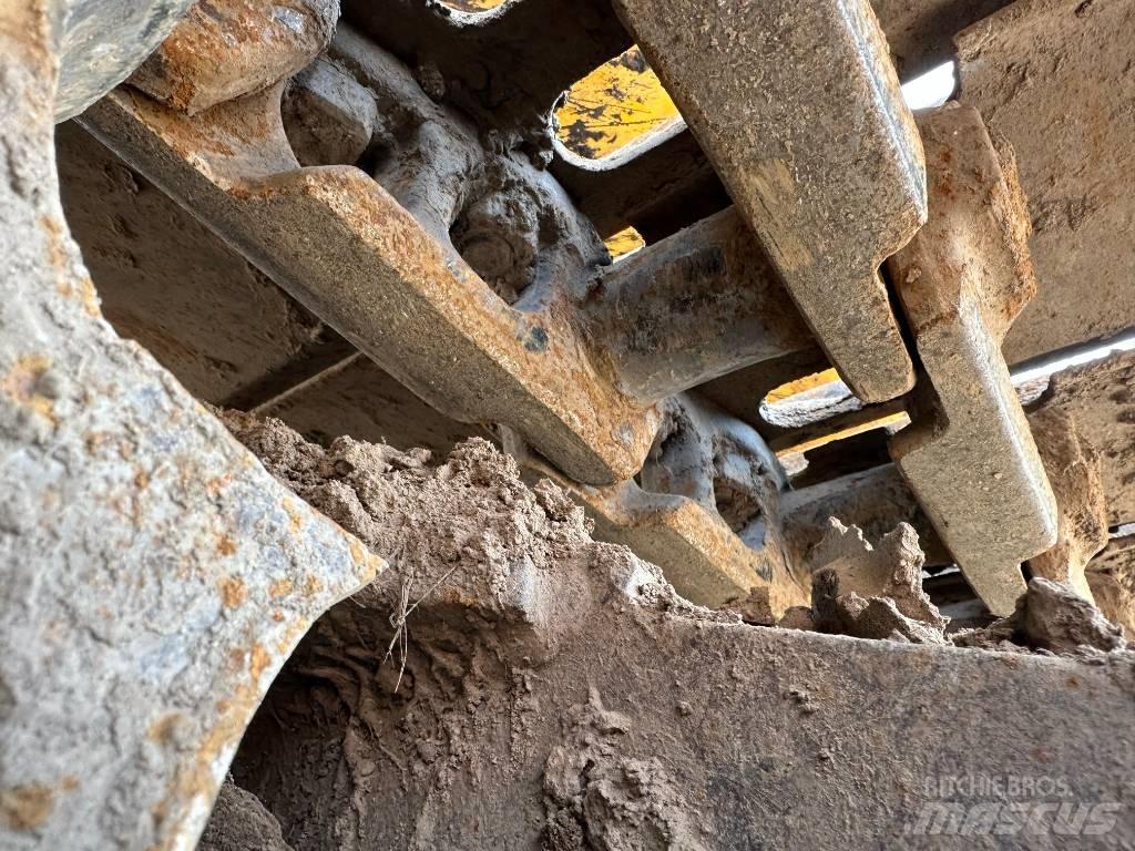 JCB JS 200 LC Beltegraver