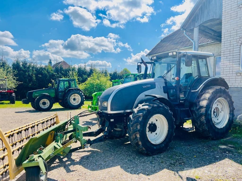 Valtra T 121 HT Traktorer